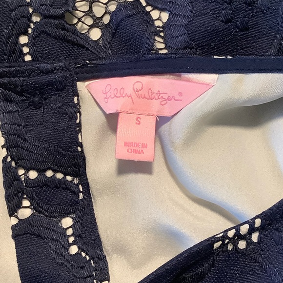 Lilly Pulitzer “Iona” Navy Top SZ S - Picture 8 of 11